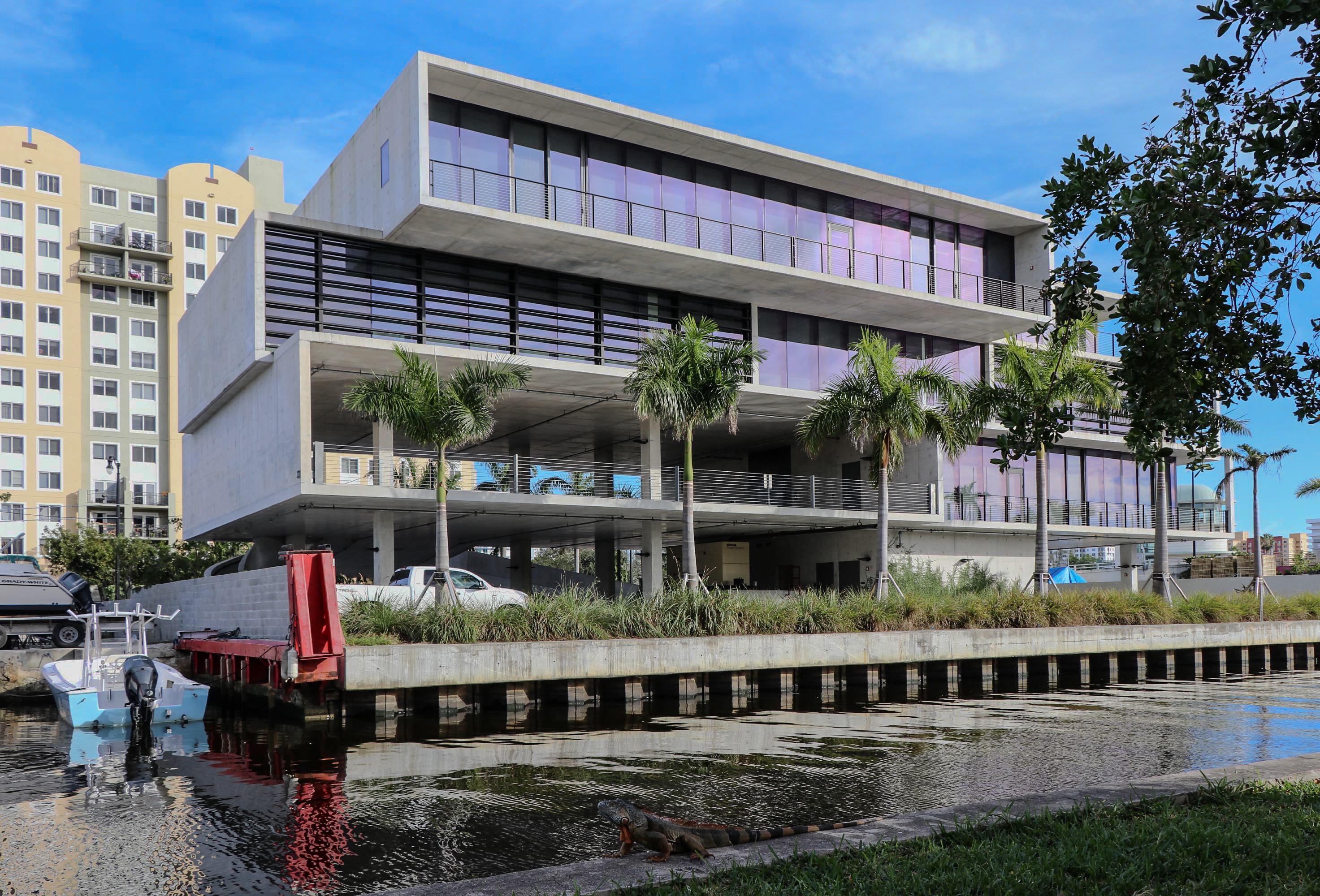 528 NW 7Th Ave, Miami, FL 33136