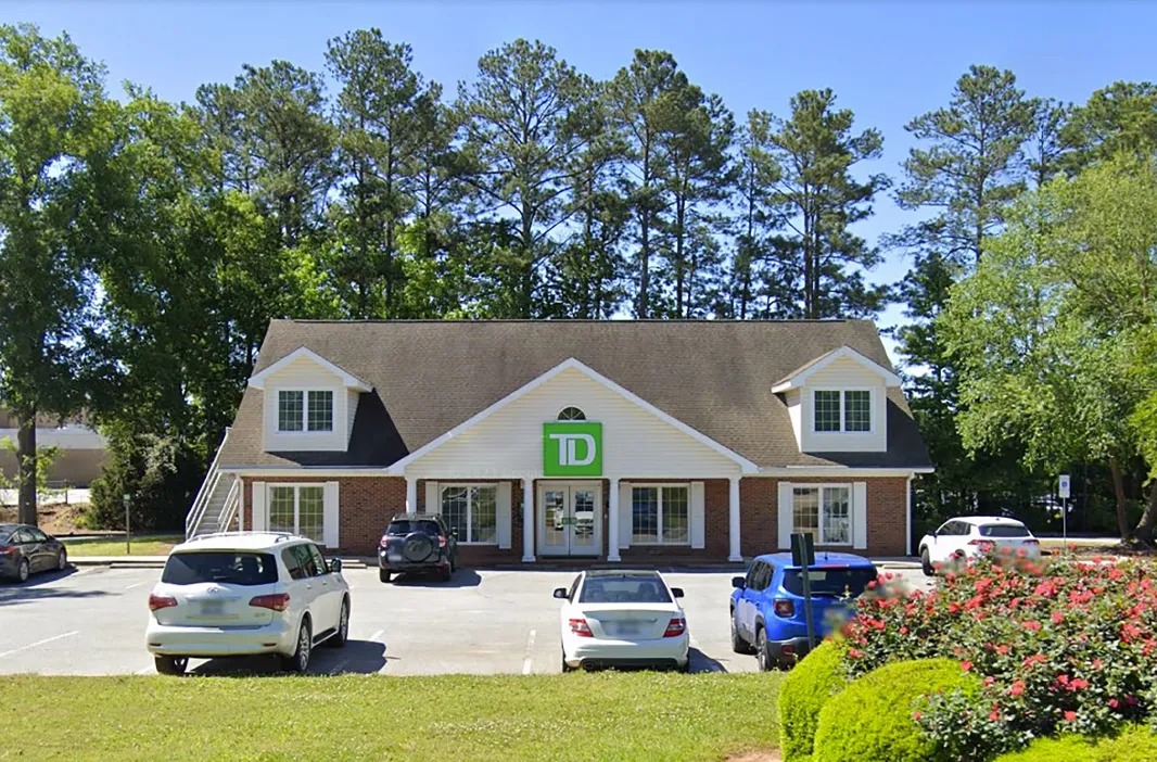 260 Columbia Ave, Chapin, SC 29036