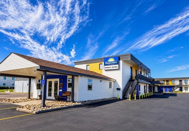 109 16Th St, Wheatland, WY 82201
