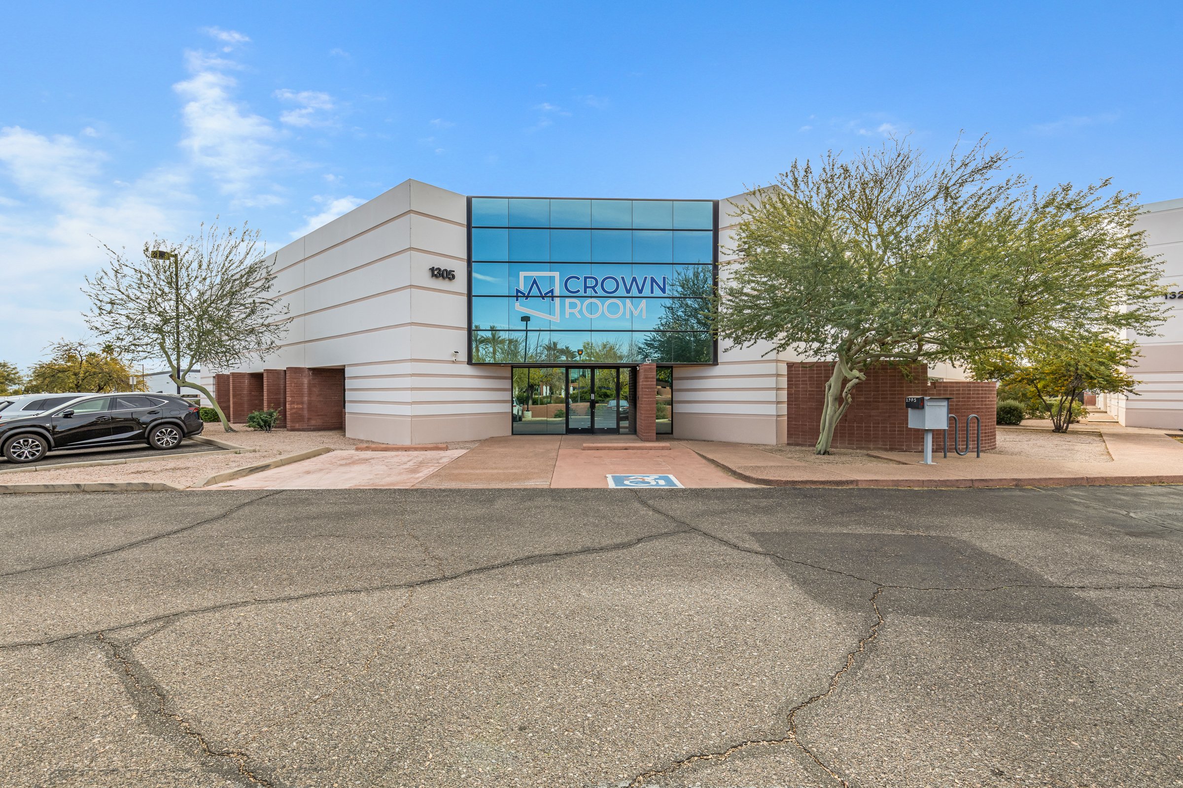 1305 W Auto Dr, Tempe, AZ 85284