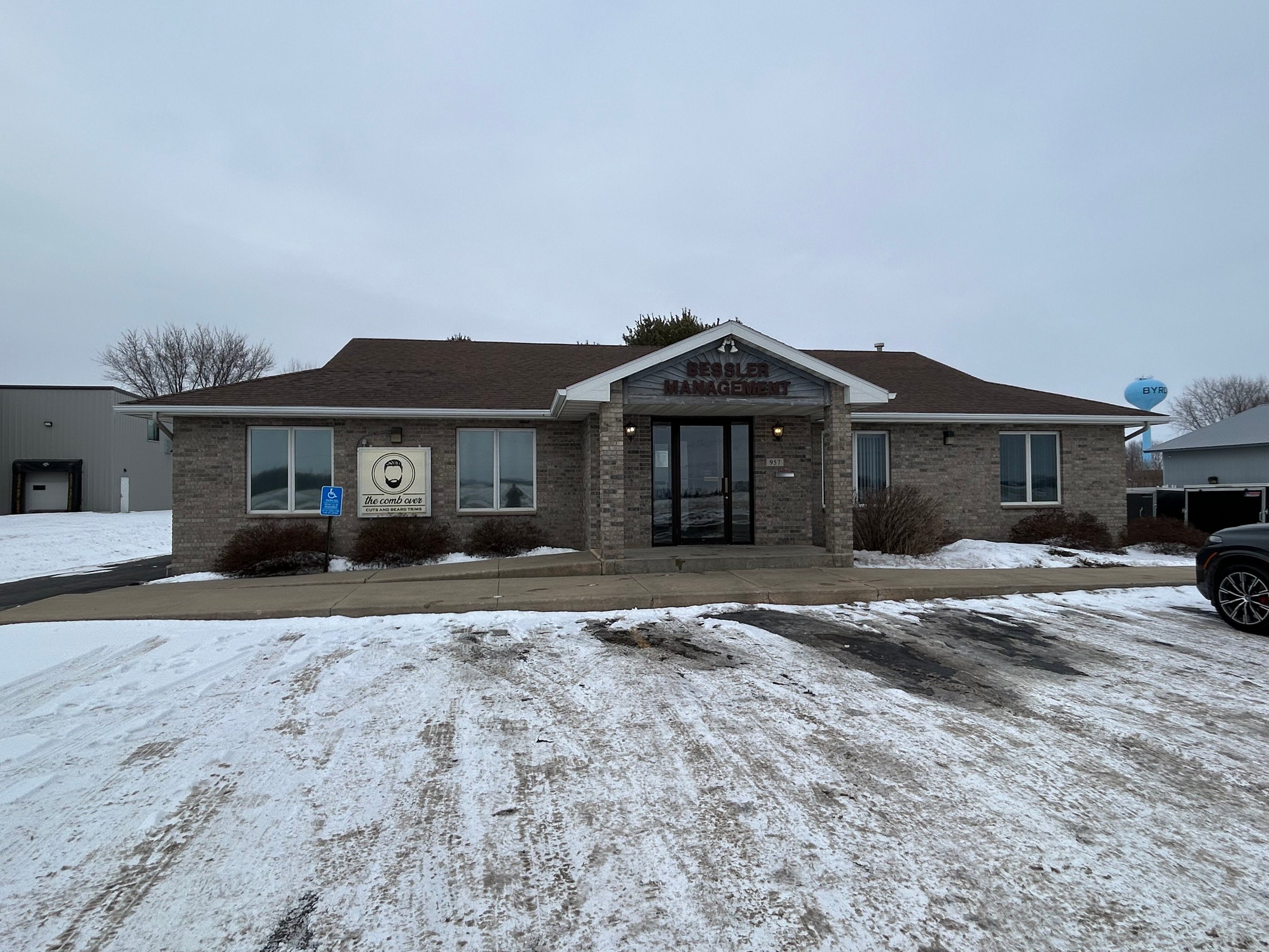 957 Frontage Rd NW, Byron, MN 55920