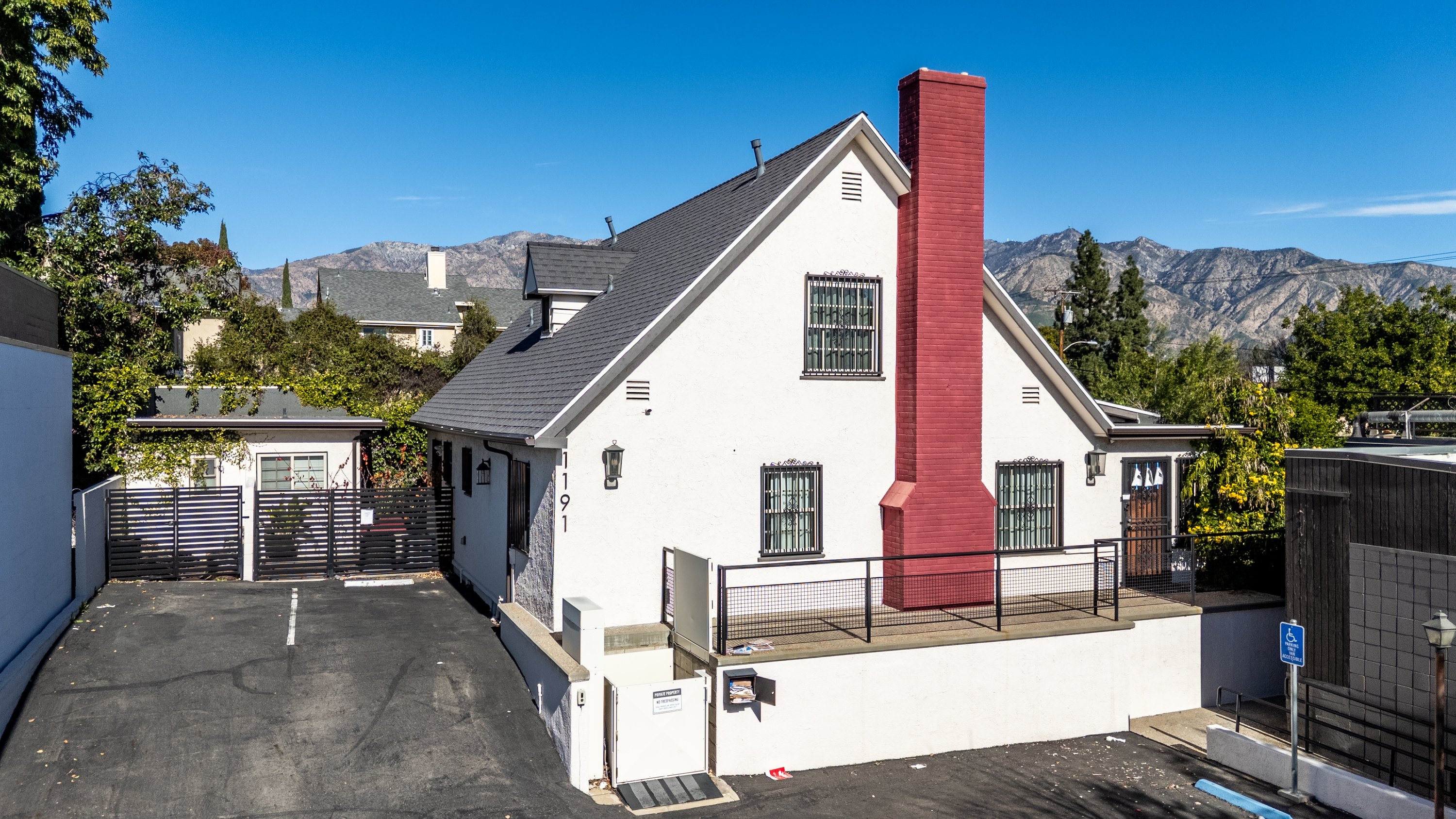 1191 E Walnut St, Pasadena, CA 91106