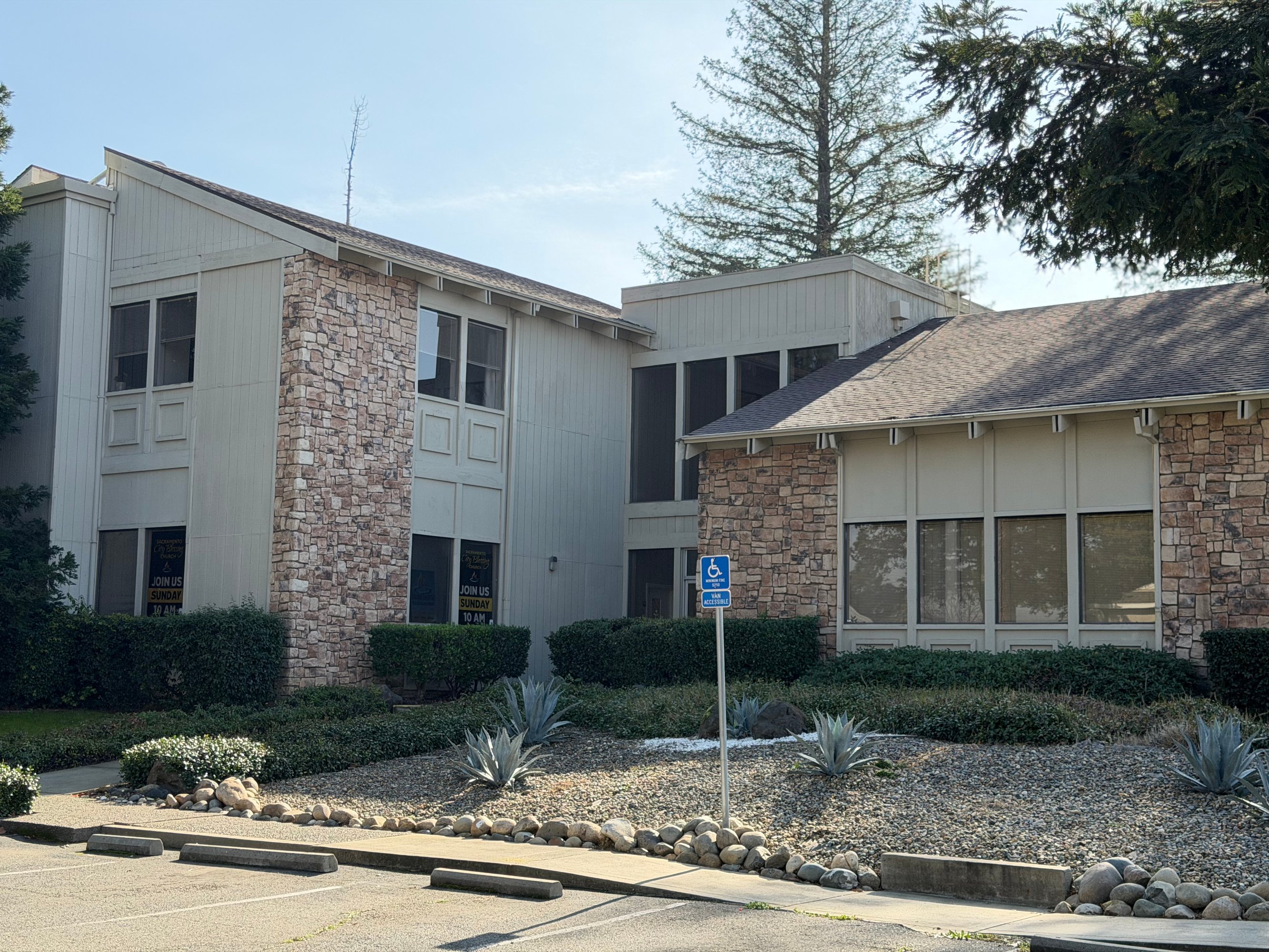 5510 Birdcage St, Citrus Heights, CA 95610