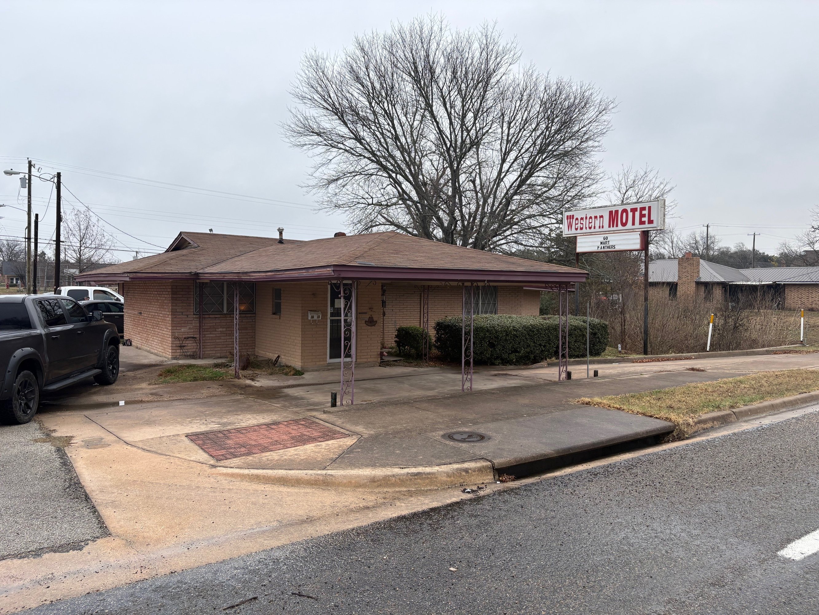 1201 E Texas Ave, Mart, TX 76664
