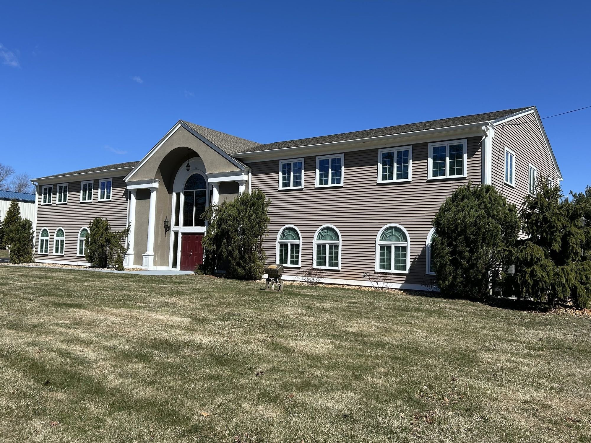 344 N Main St, Marlborough, CT 06447