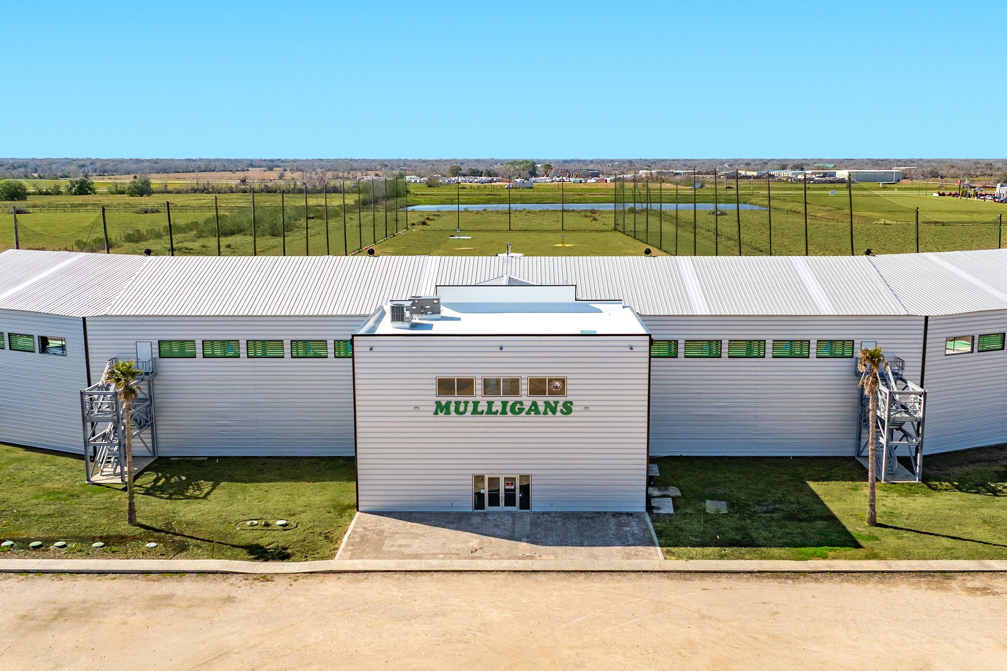 855 County Road 340, Angleton, TX 77515
