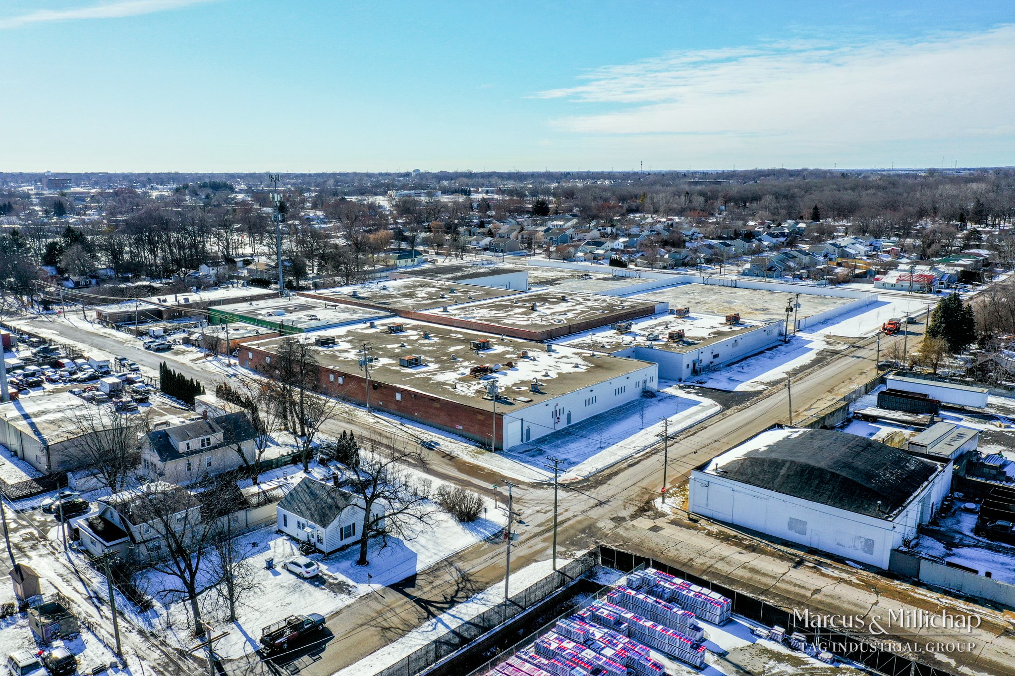 1445 11Th St, Waukegan, IL 60085