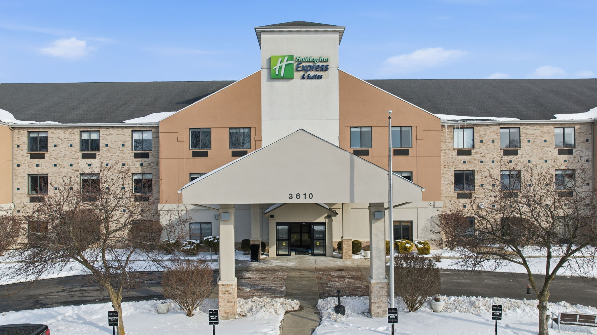 3610 S Nappanee St, Elkhart, IN 46517