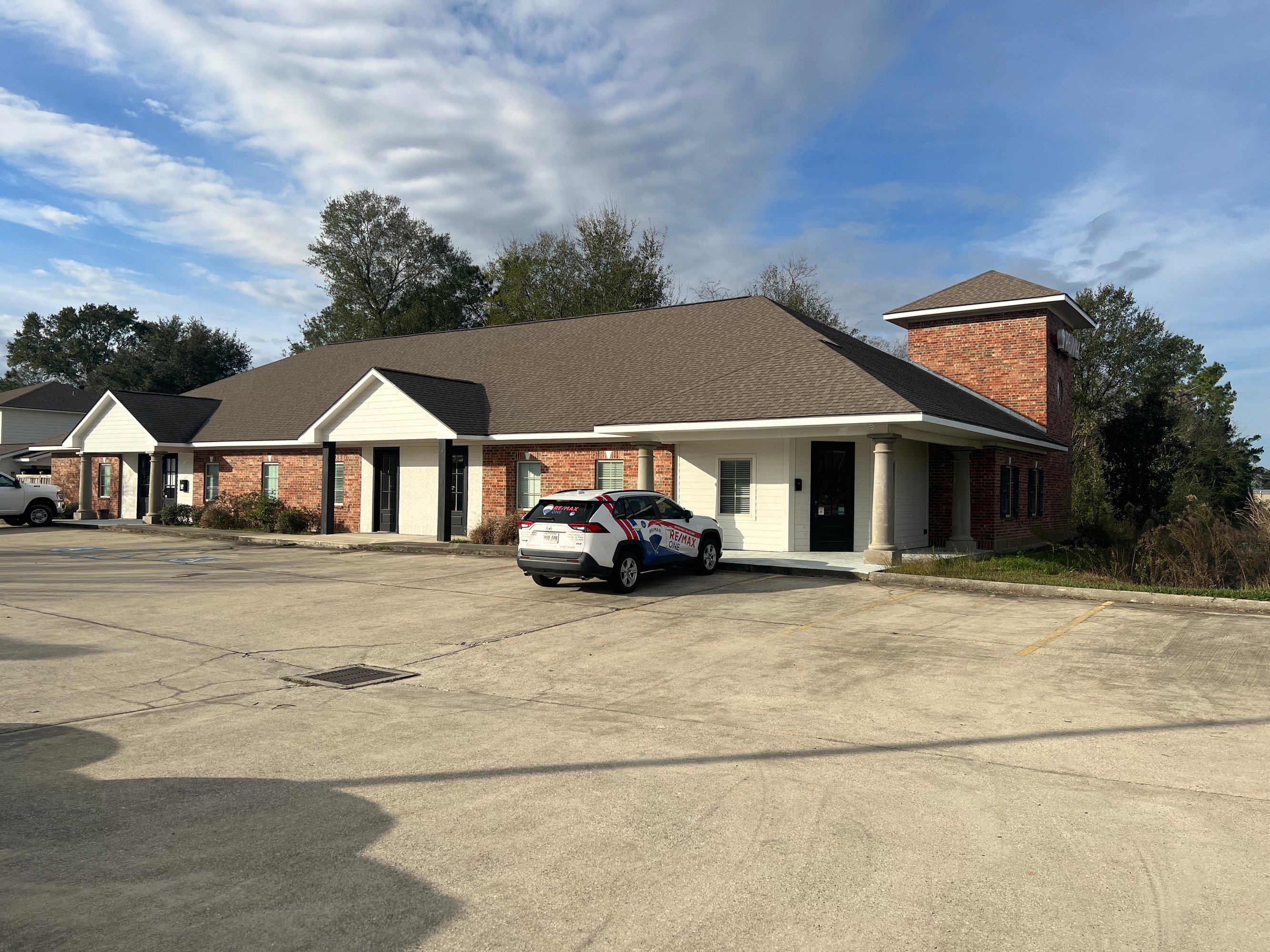 1180 E Mcneese St, Lake Charles, LA 70607