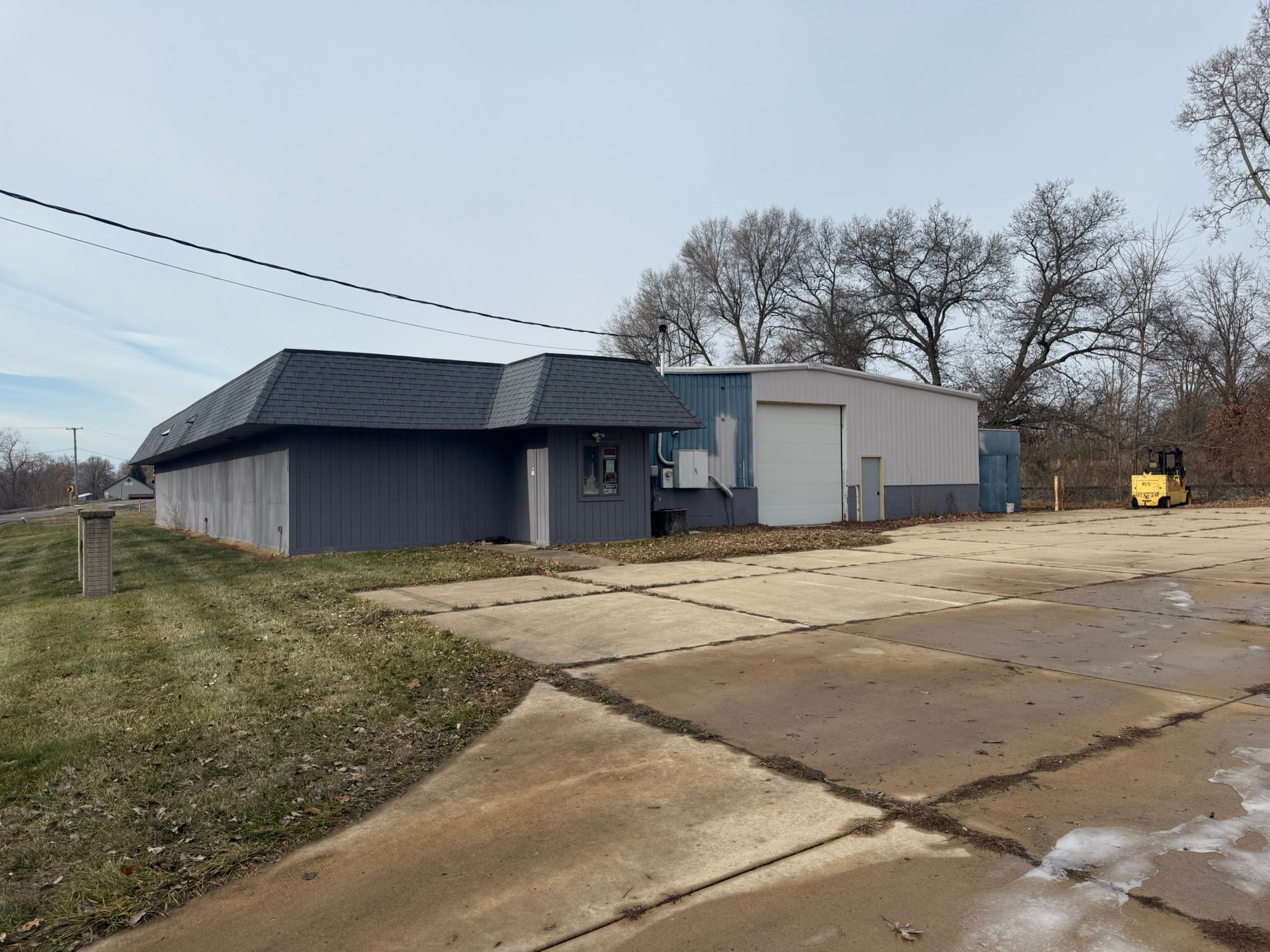 5012 Page Ave, Jackson, MI 49201