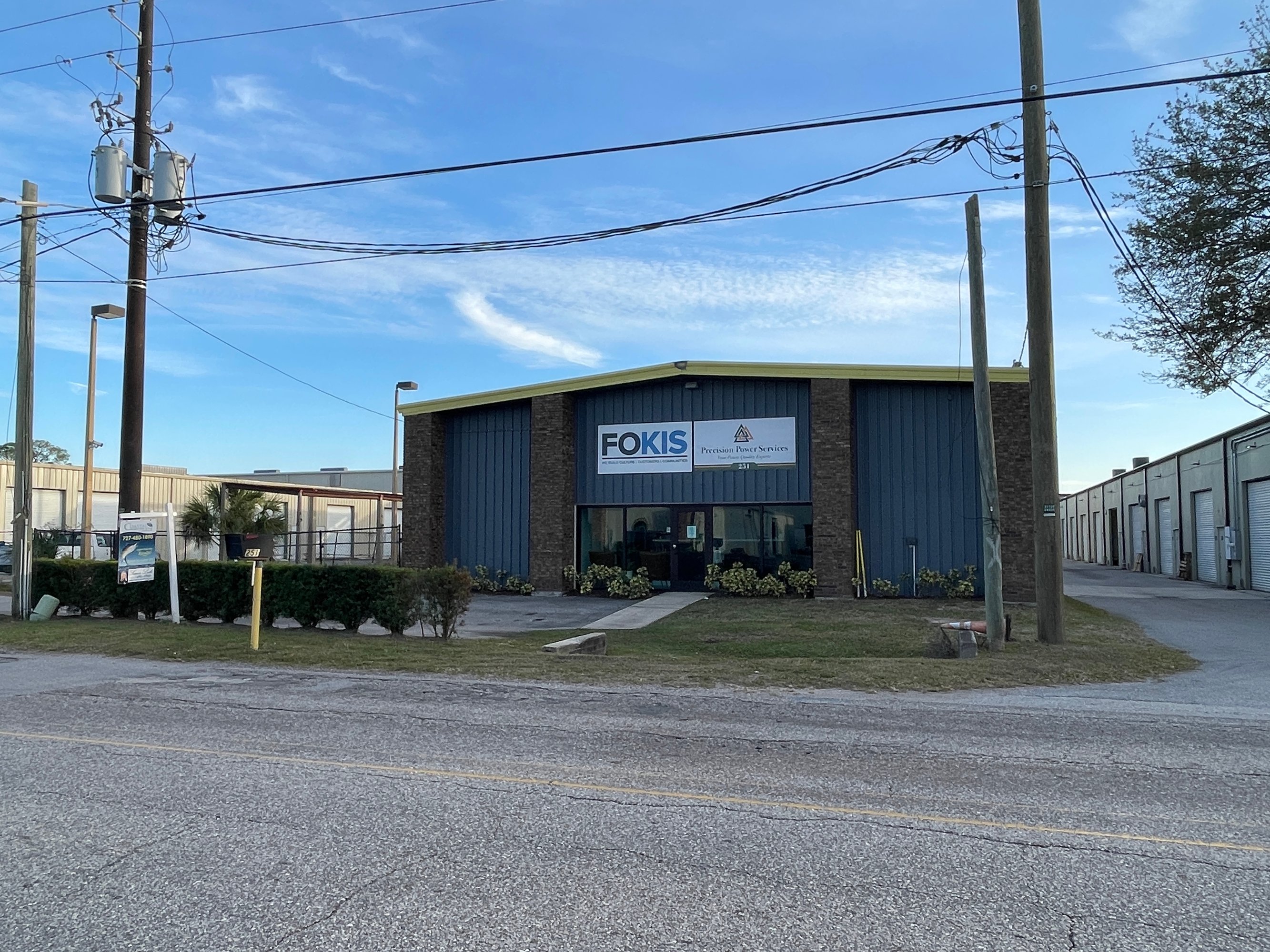 251 Douglas Rd E, Oldsmar, FL 34677