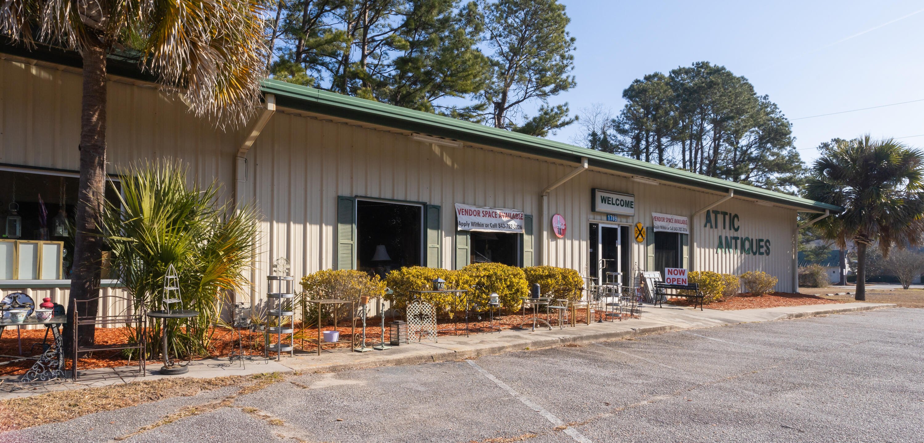 1789 Hampton St, Walterboro, SC 29488