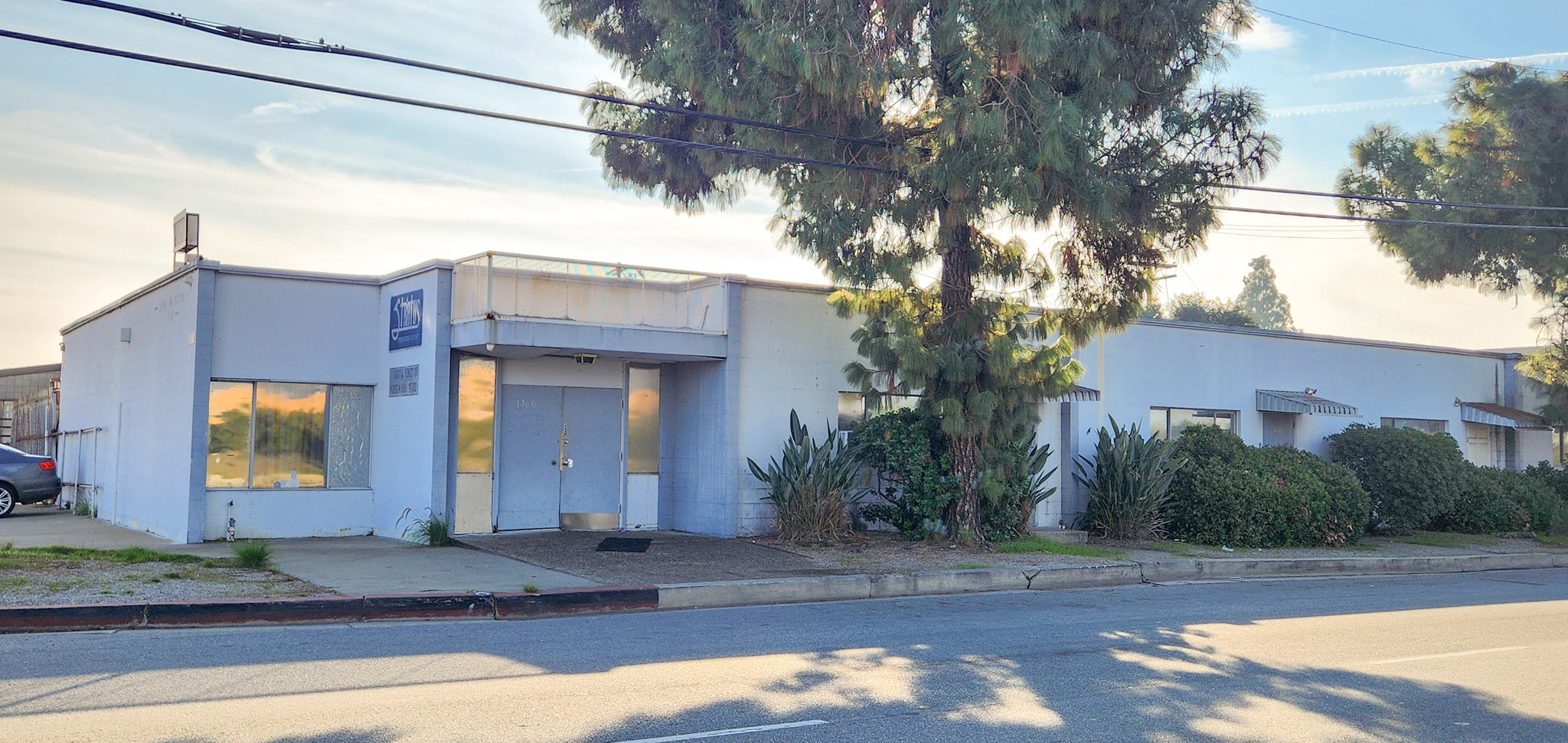 1768 W 1St St, Azusa, CA 91702