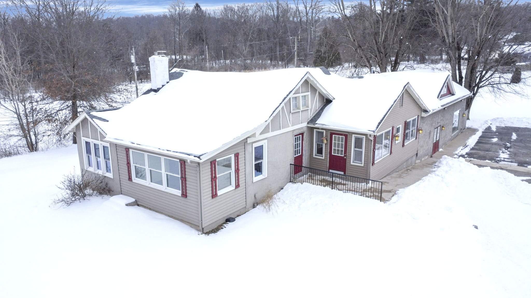 1805 Columbus Rd, Granville, OH 43023