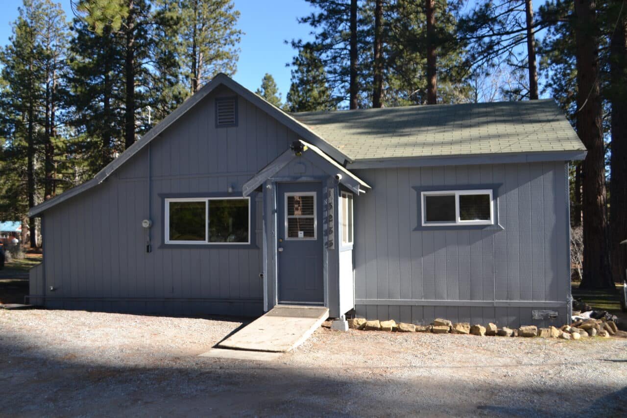 13285 Circle Dr, Old Station, CA 96071