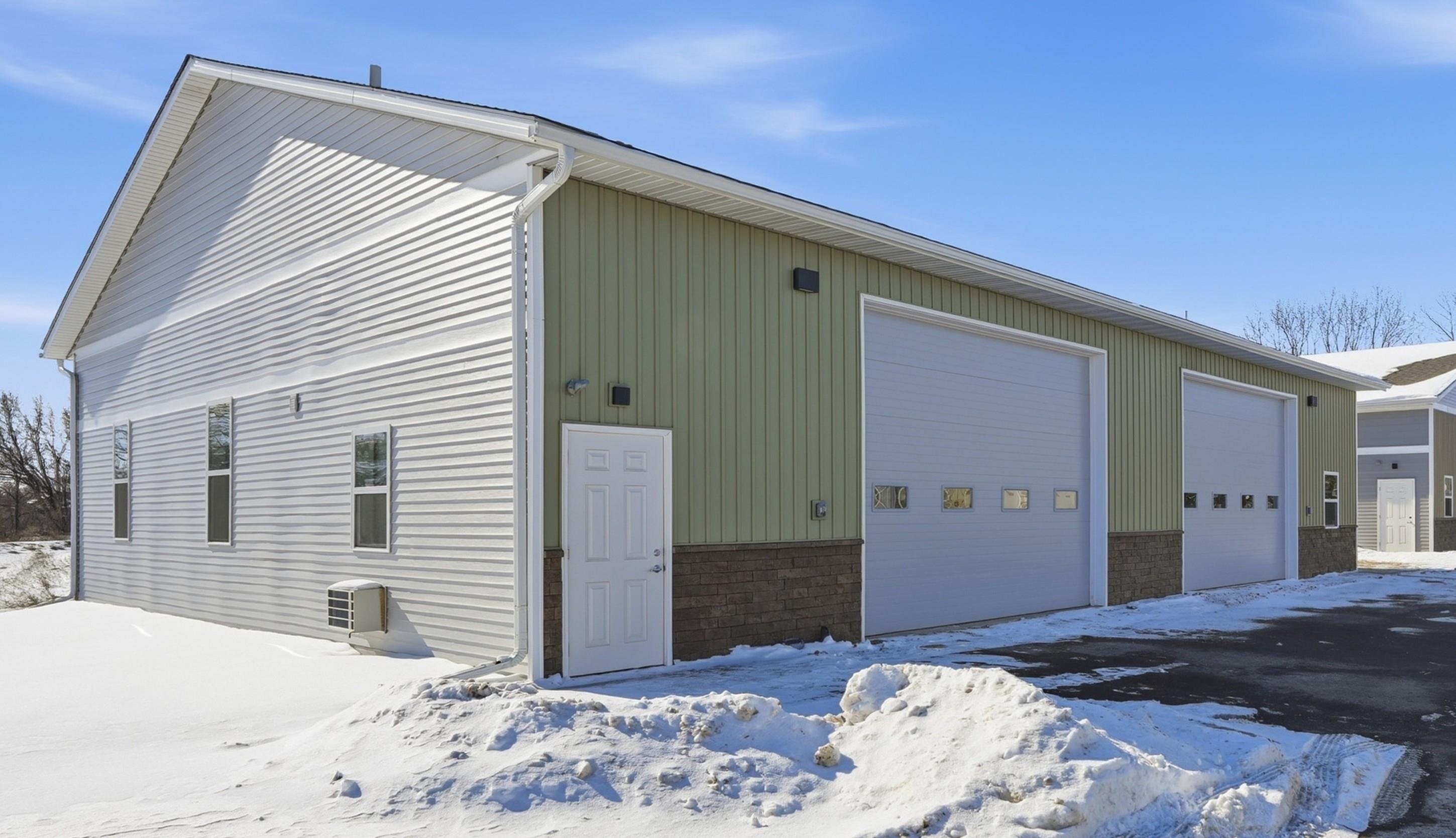 6580 Lake Rd, Windsor, WI 53598