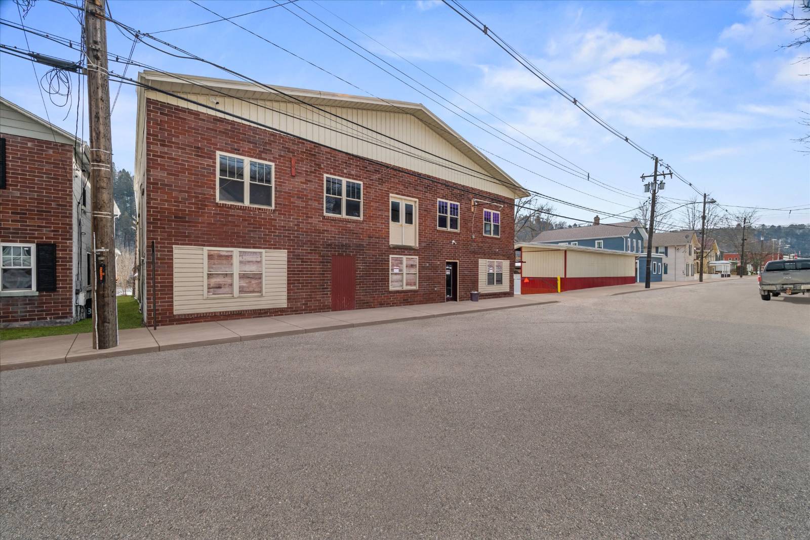 309 Main St, Emlenton, PA 16373