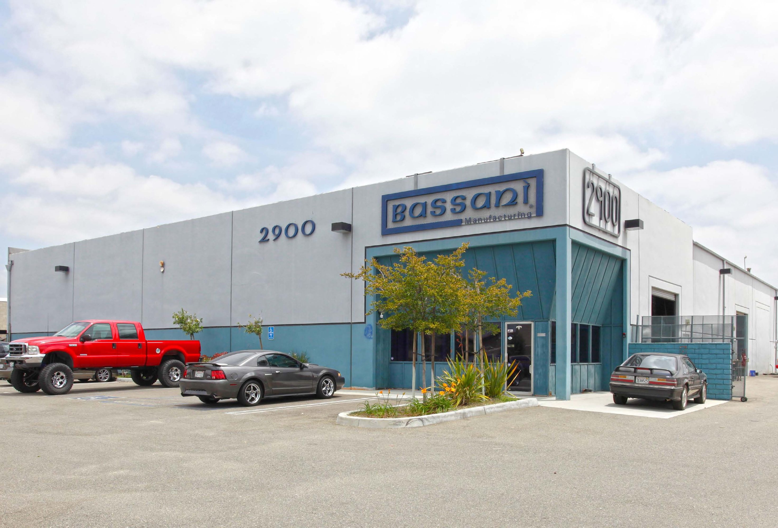 2900 E La Jolla St, Anaheim, CA 92806