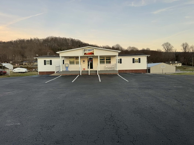 2366 Business 127 St N, Albany, KY 42602