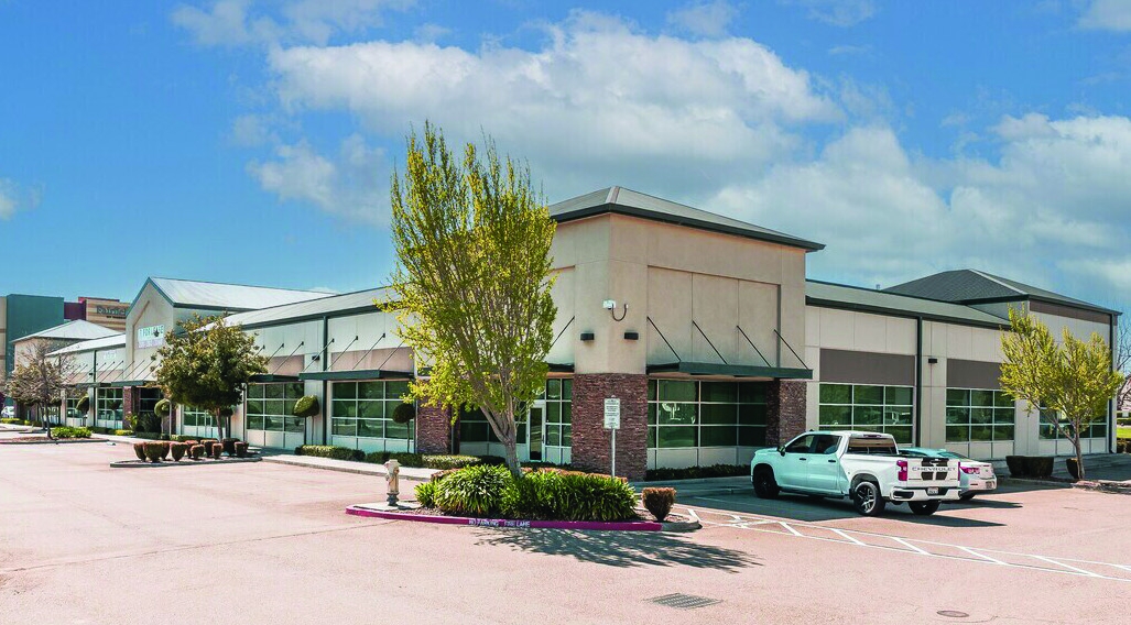 17395 Manthey Rd, Lathrop, CA 95330