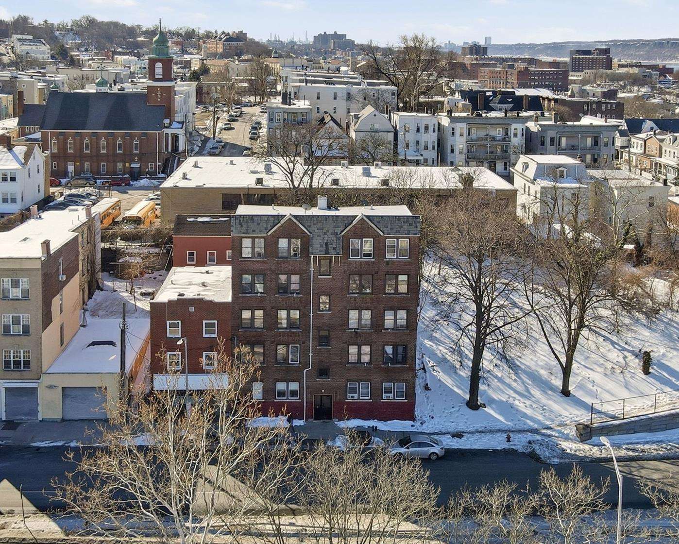 26 Yonkers Avenue, Yonkers, NY 10701 For Sale | Crexi.com