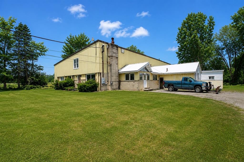 4912 W Ridge Rd, Erie, PA 16506