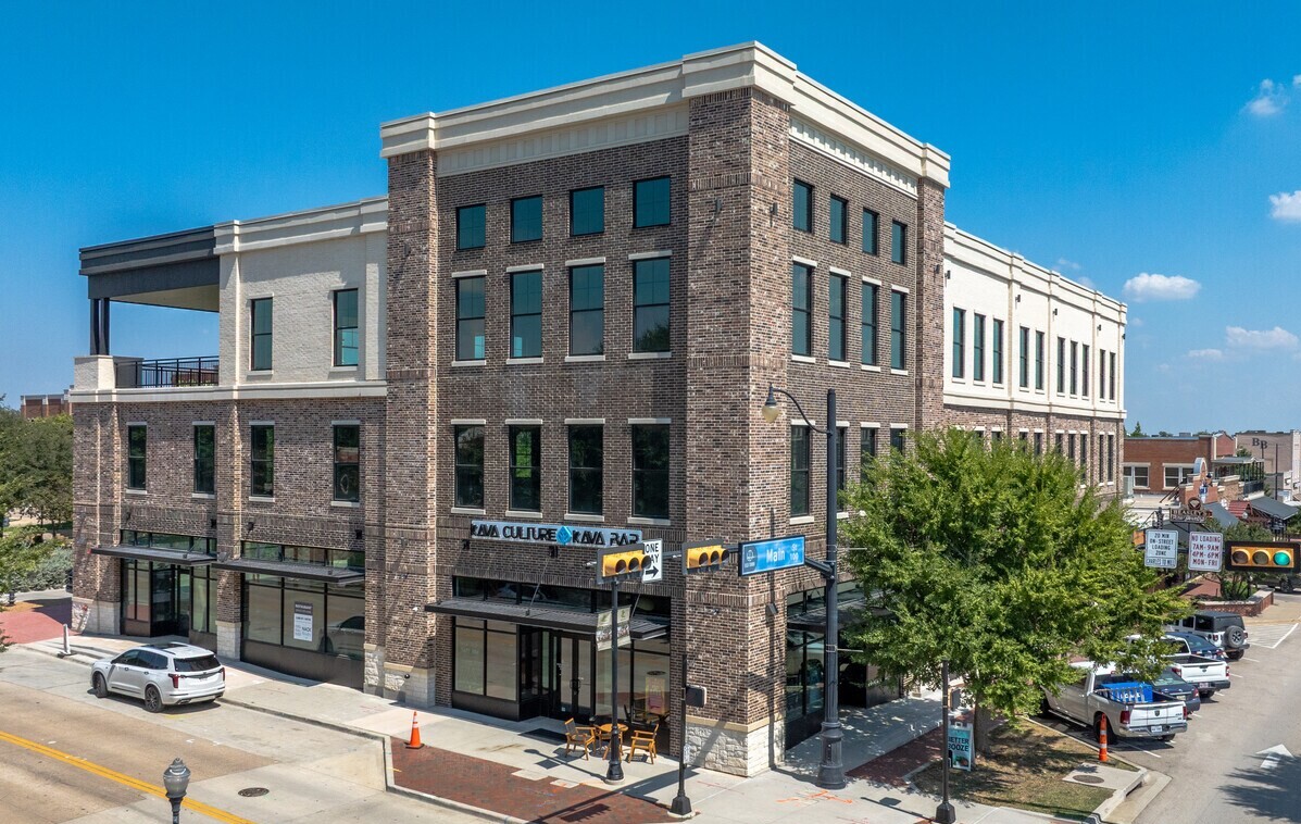 191 W Main St, Lewisville, TX 75057