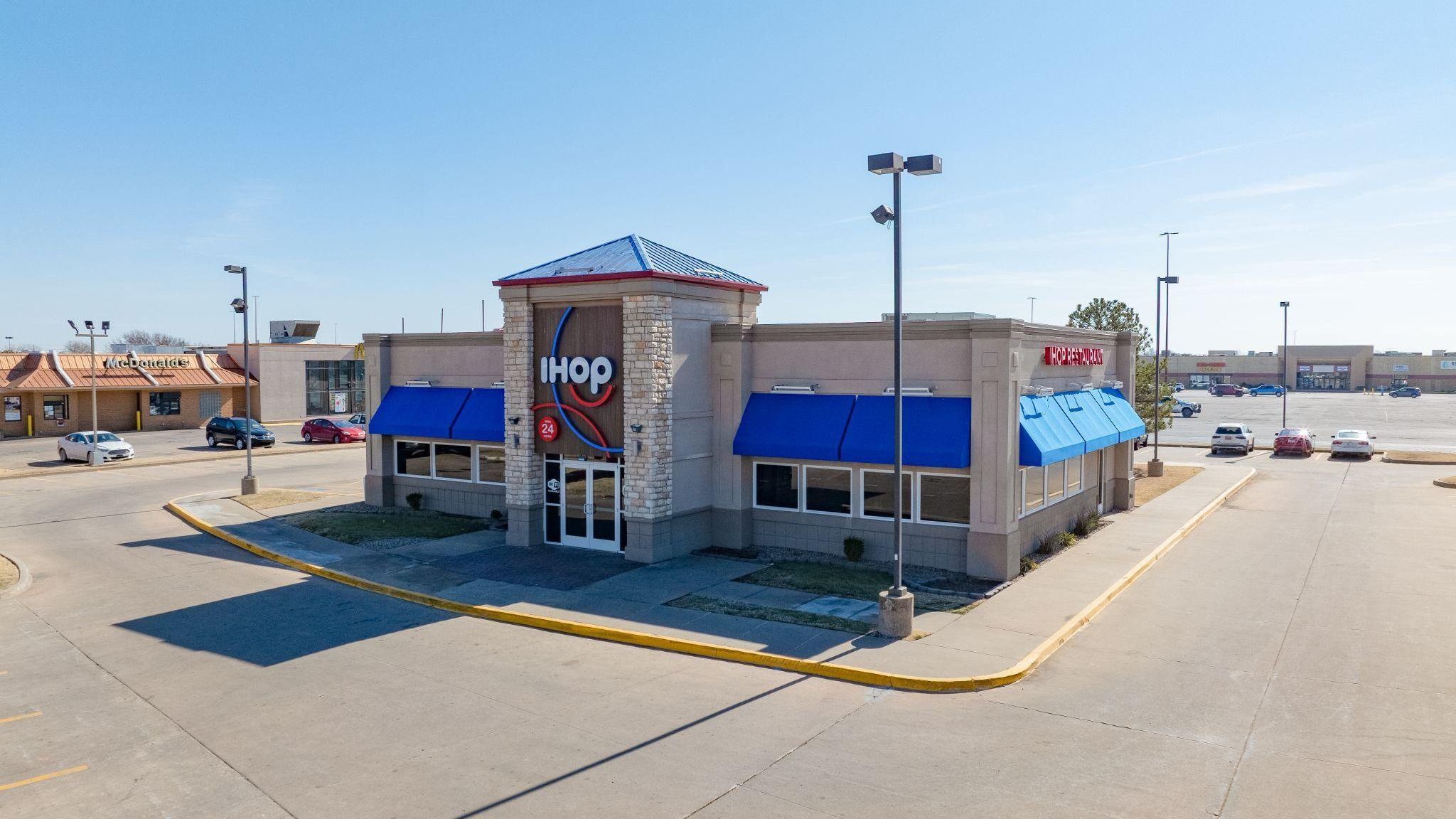 4125 W Owen K Garriott Rd, Enid, OK 73703