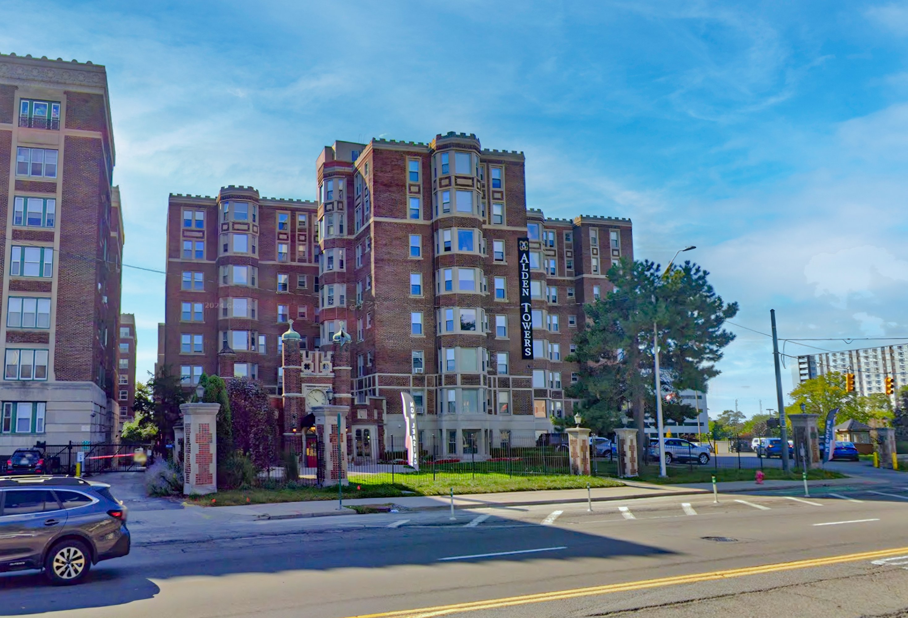 8100 E Jefferson Ave, Detroit, MI 48214