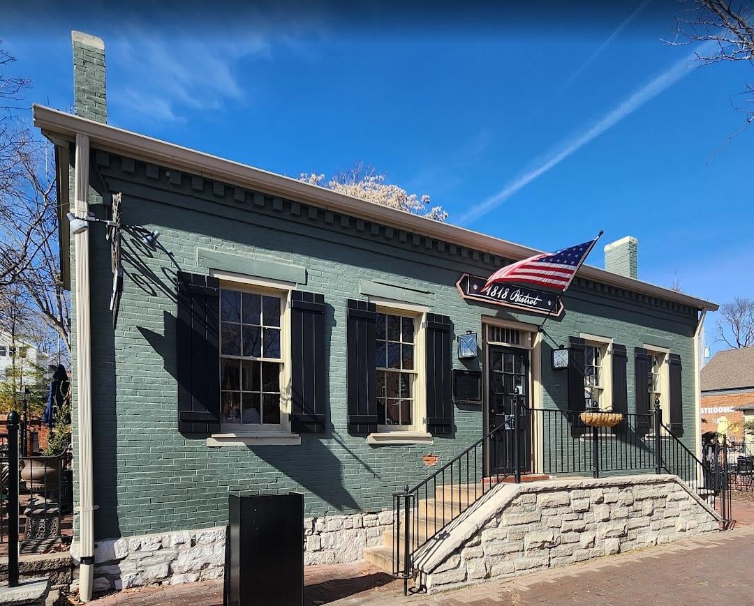 515 South Main St, Saint Charles, MO 63301