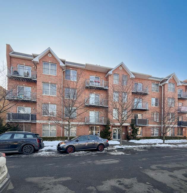 2-23 Beach 101St St, Far Rockaway, NY 11694