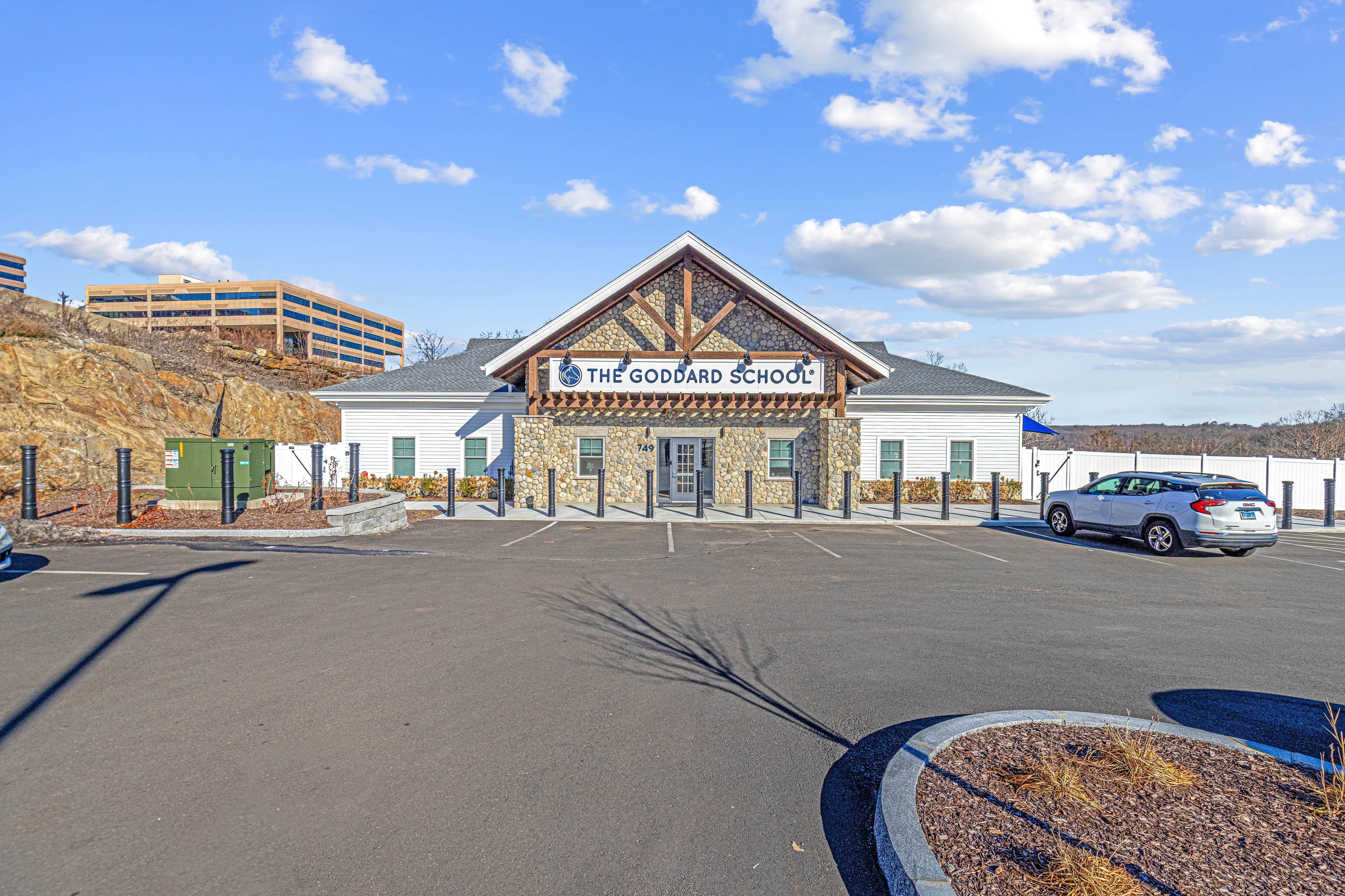 749 Bridgeport Ave, Shelton, CT 06484