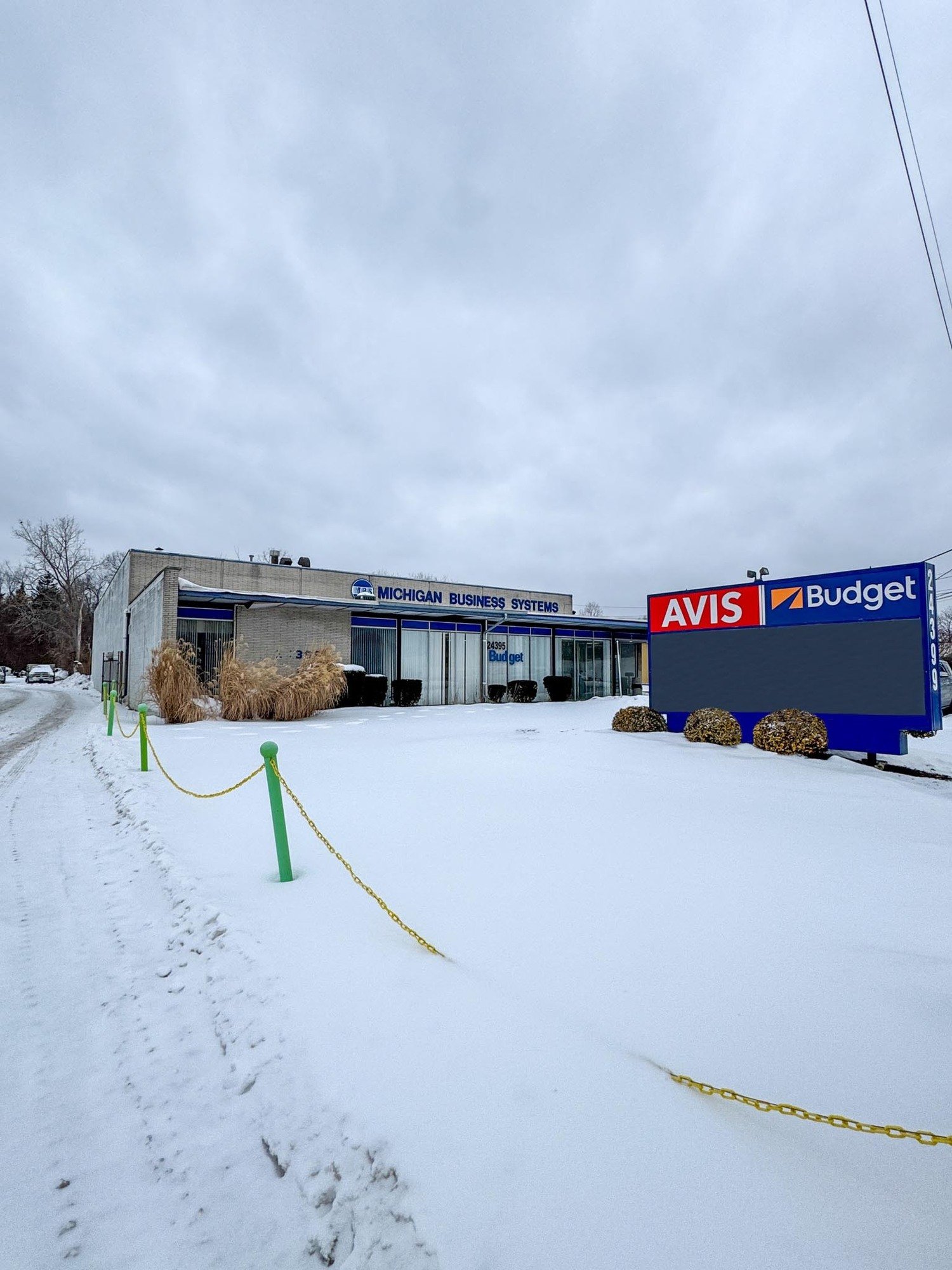 24399 Telegraph Rd, Southfield, MI 48033