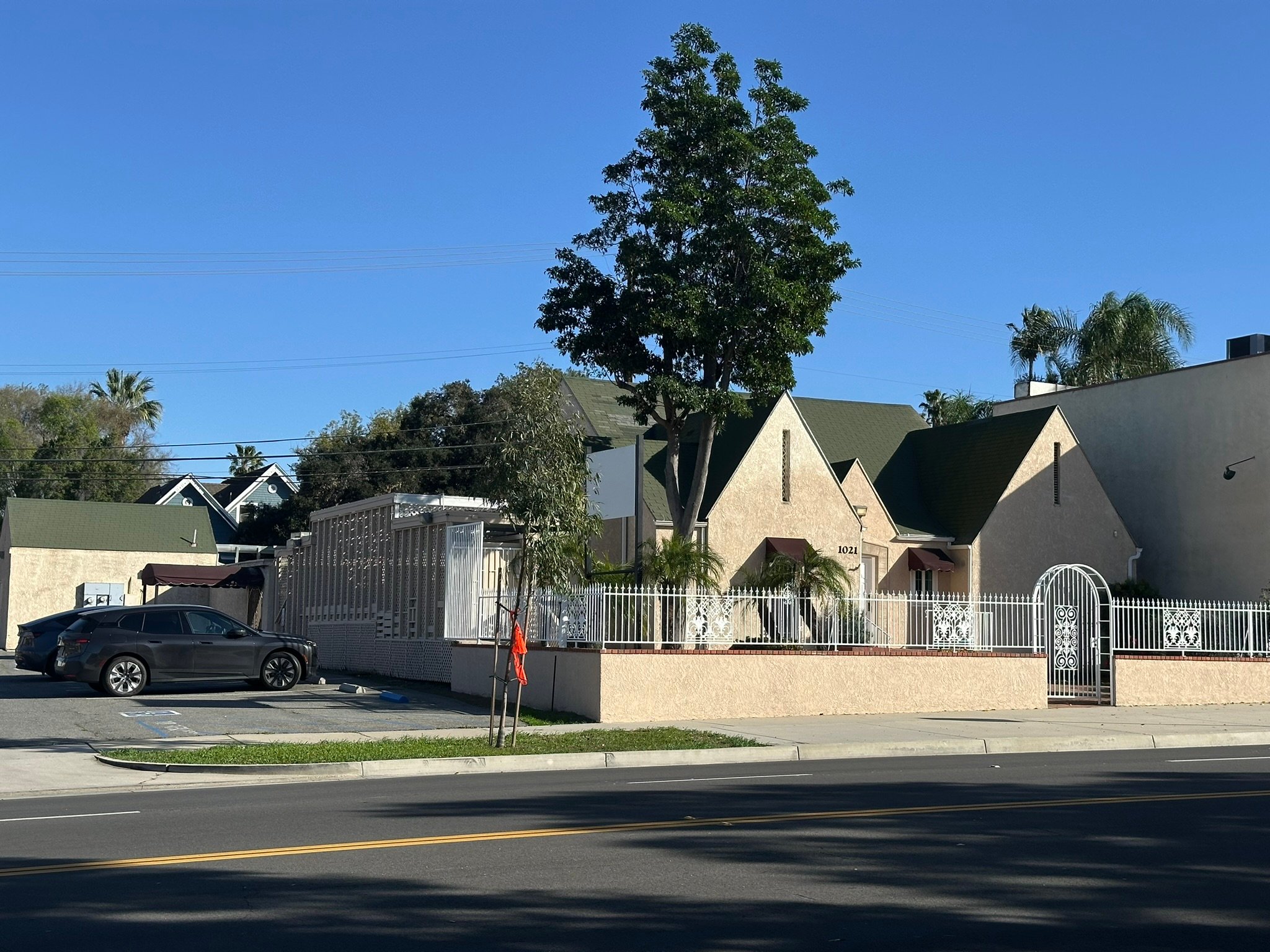 1021 S Main St, Corona, CA 92882