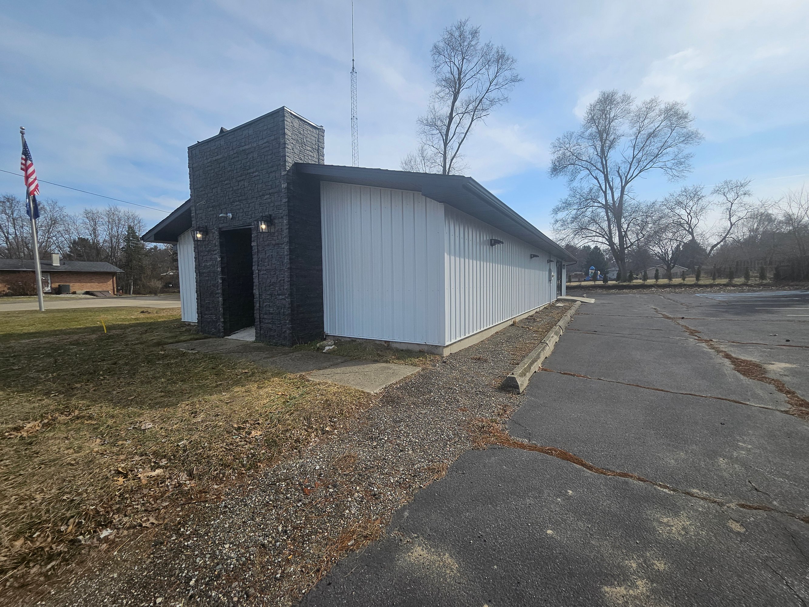 5884 Morgan Rd, Battle Creek, MI 49037