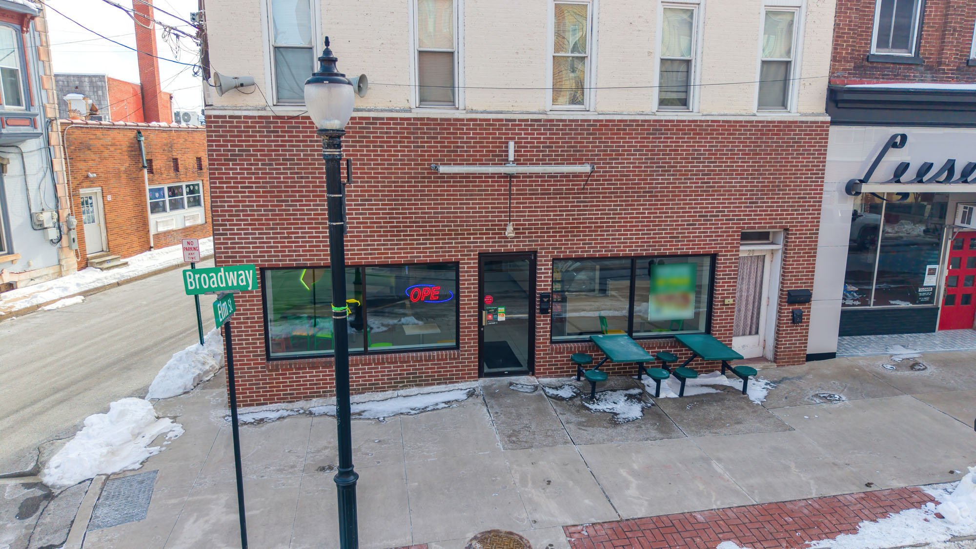 22 Broadway St, Milton, PA 17847