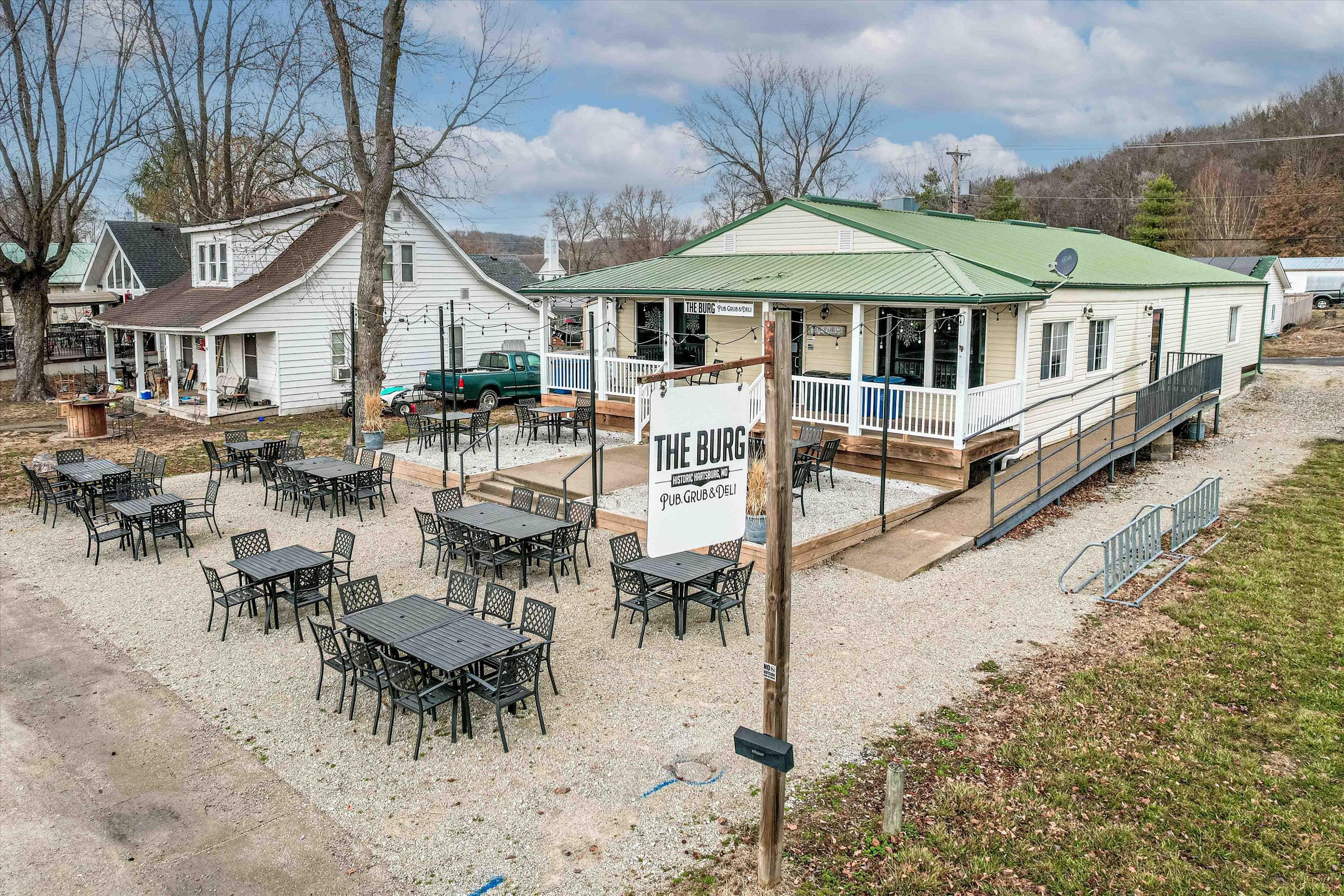 35 E Main St, Hartsburg, MO 65039