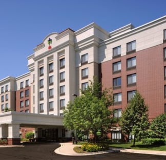 300 Marriott Dr, Lincolnshire, IL 60069