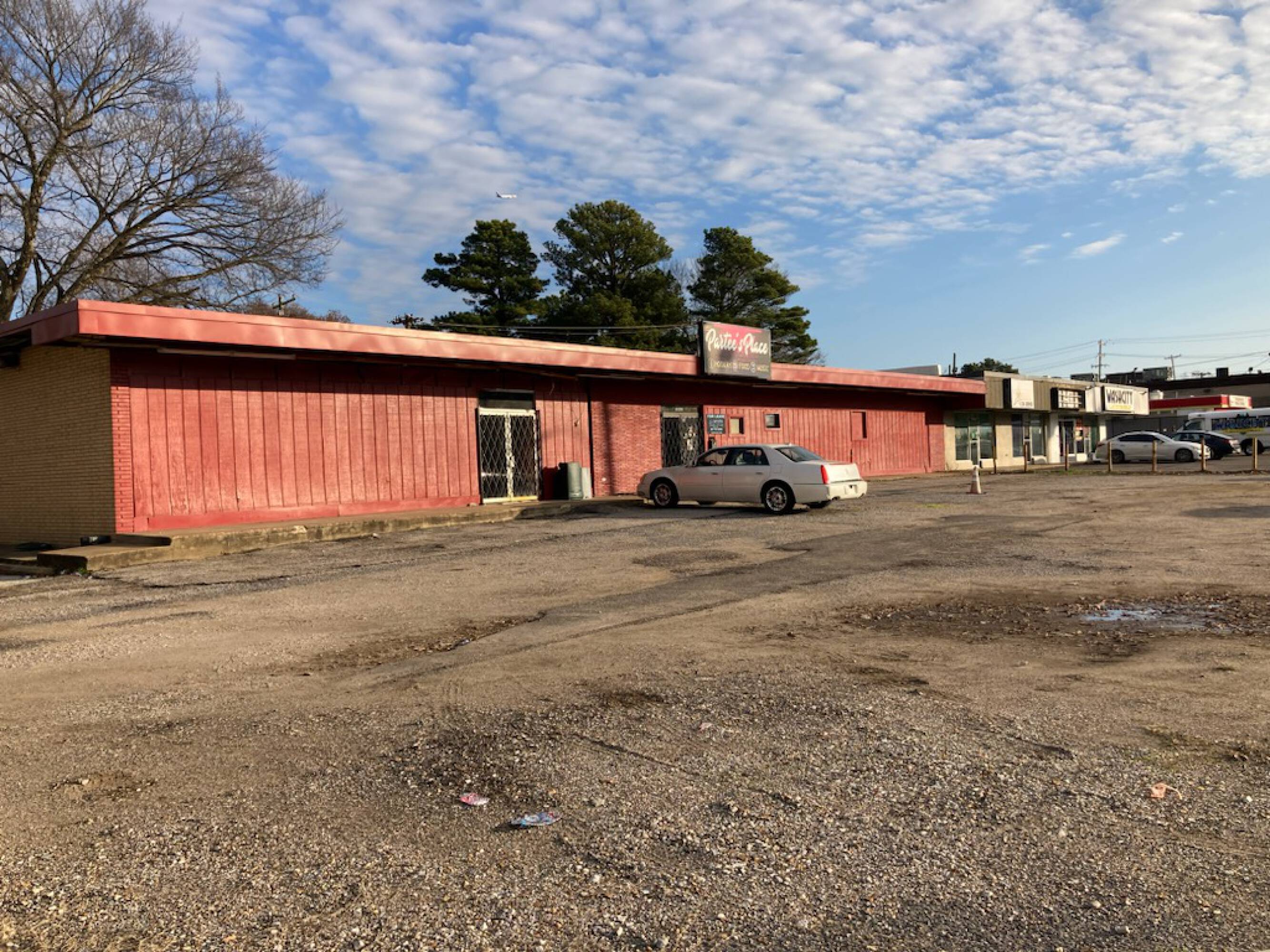 5162 Millbranch Rd, Memphis, TN 38116