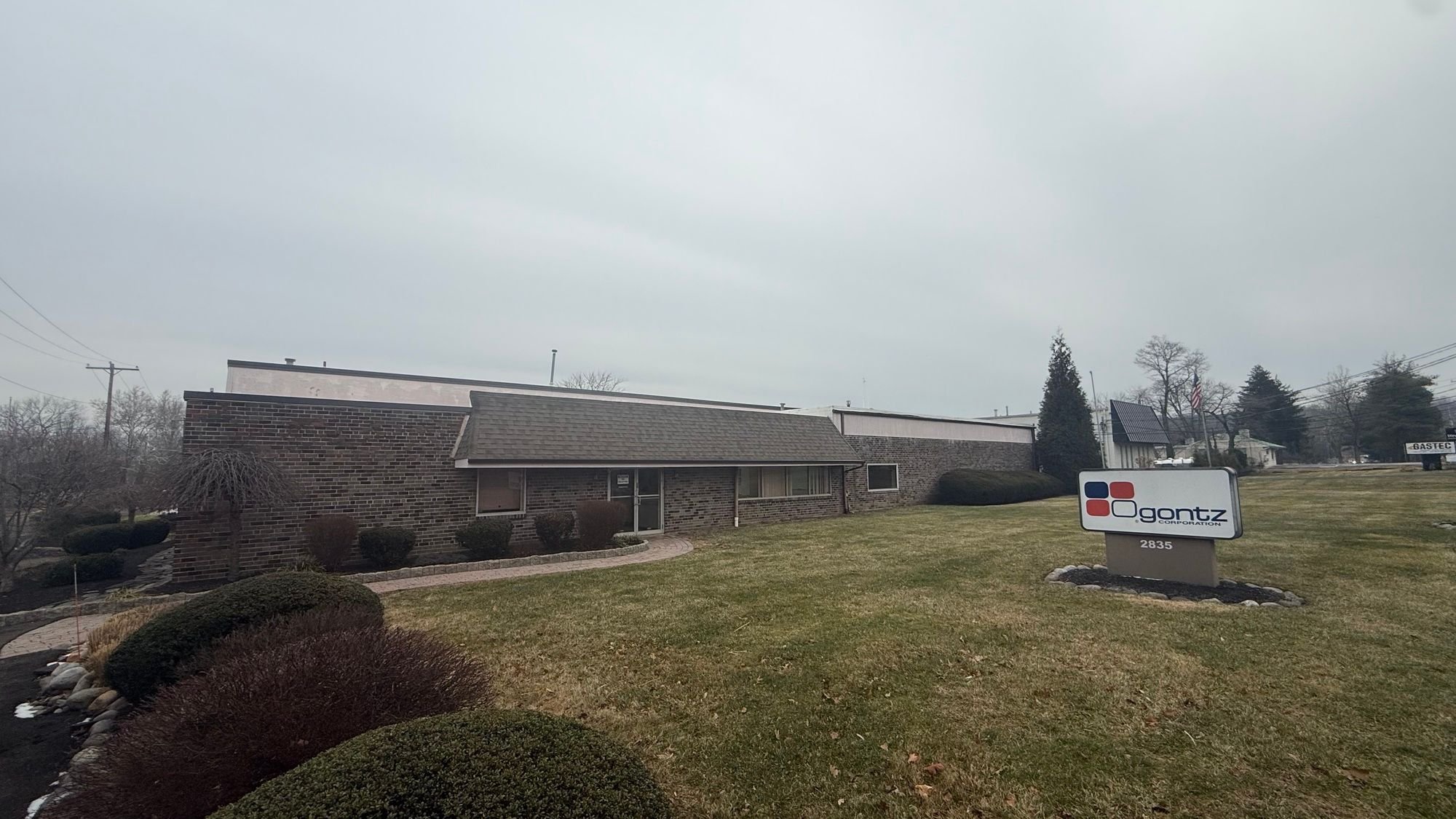 2835 Terwood Rd, Willow Grove, PA 19090