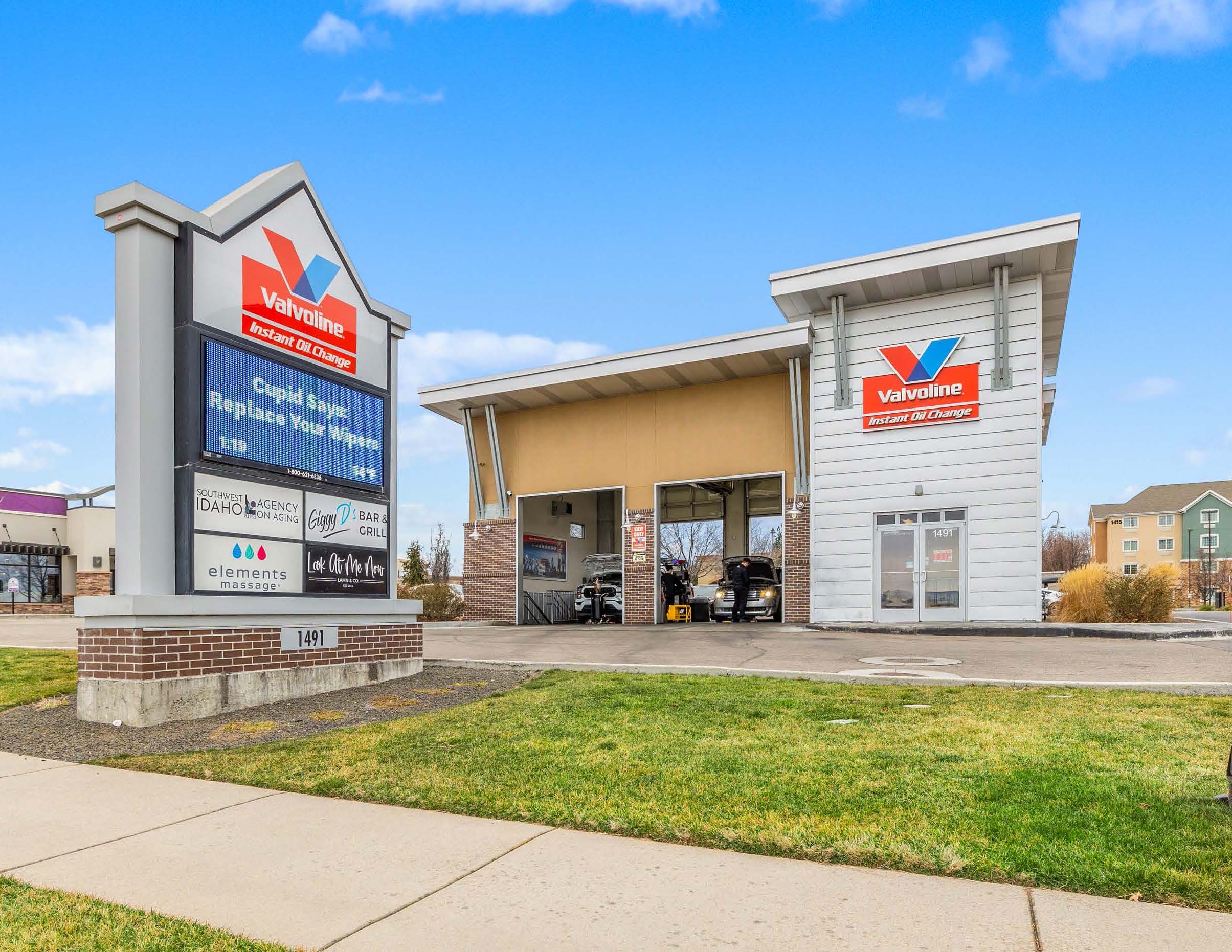 1491 S Eagle Rd, Meridian, ID 83642