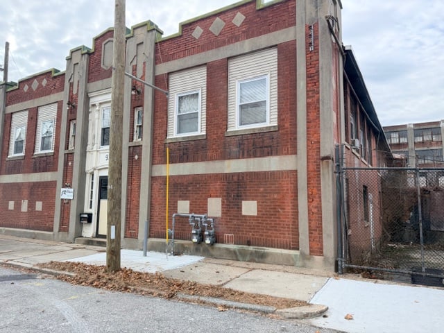 93 Hazel St, Woonsocket, RI 02895