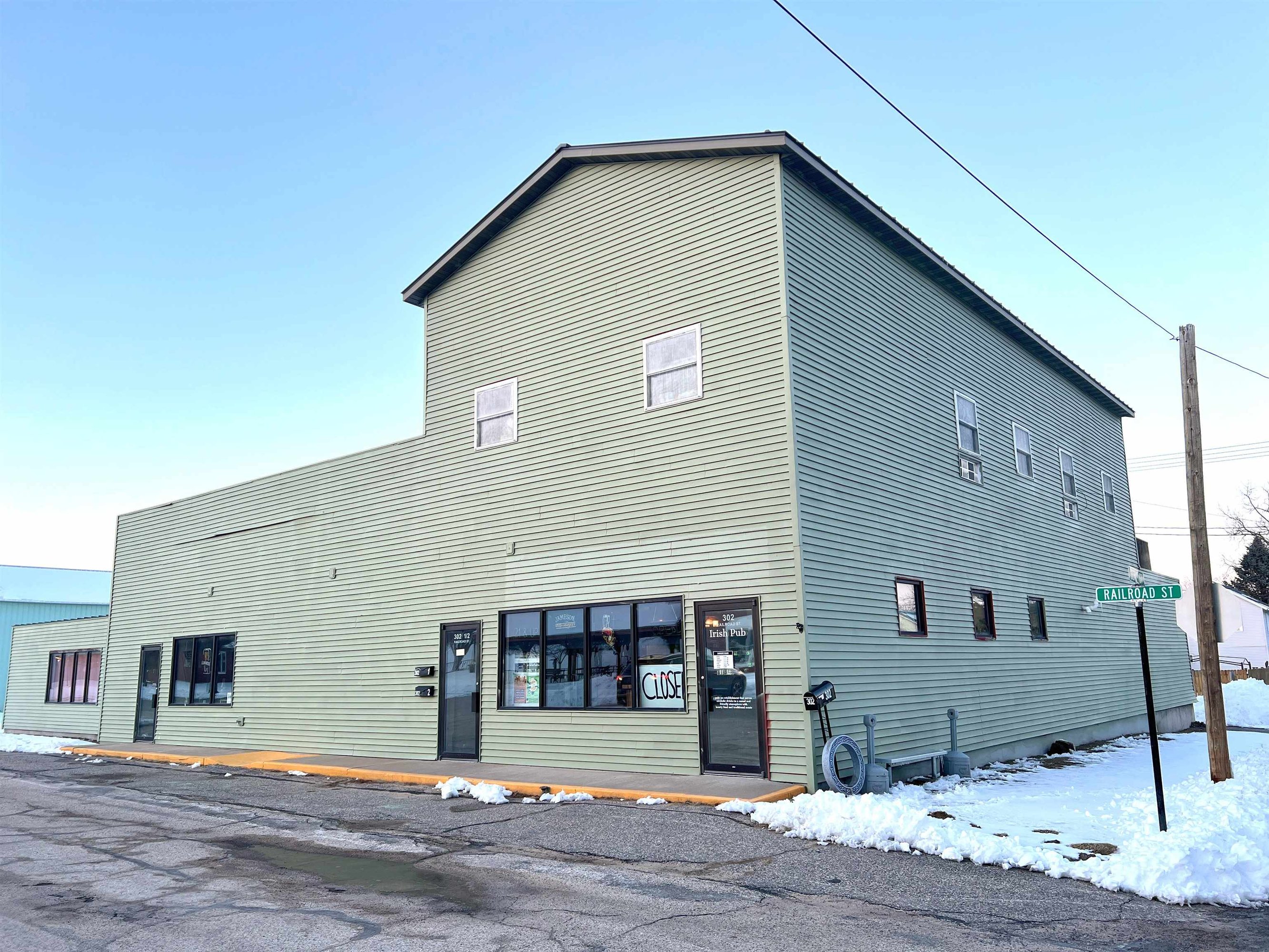 302 Railroad St, Elroy, WI 53929