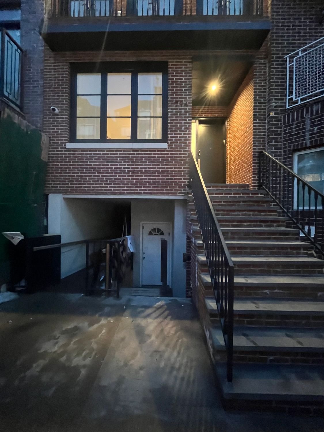 794 Bedford Ave, Brooklyn, NY 11205