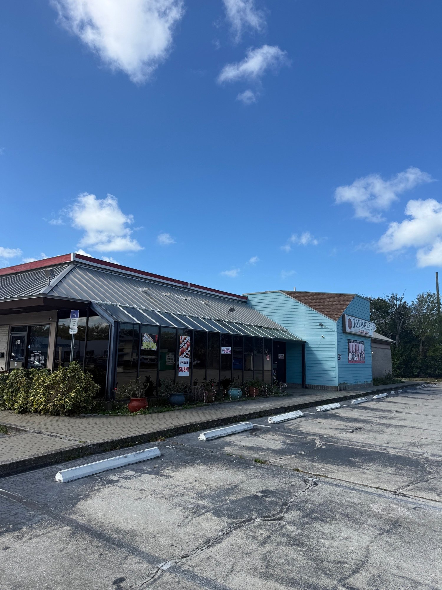 660 Alderman Rd, Palm Harbor, FL 34683
