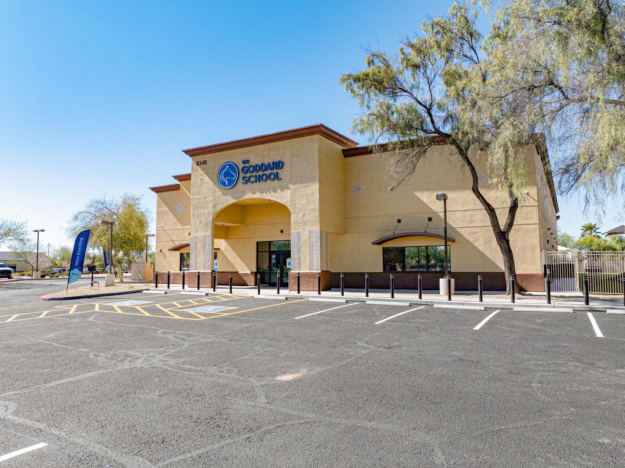 8348 W Deer Valley Rd, Peoria, AZ 85382