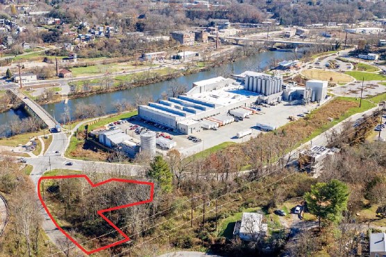 100 Craven St, Asheville, NC 28806