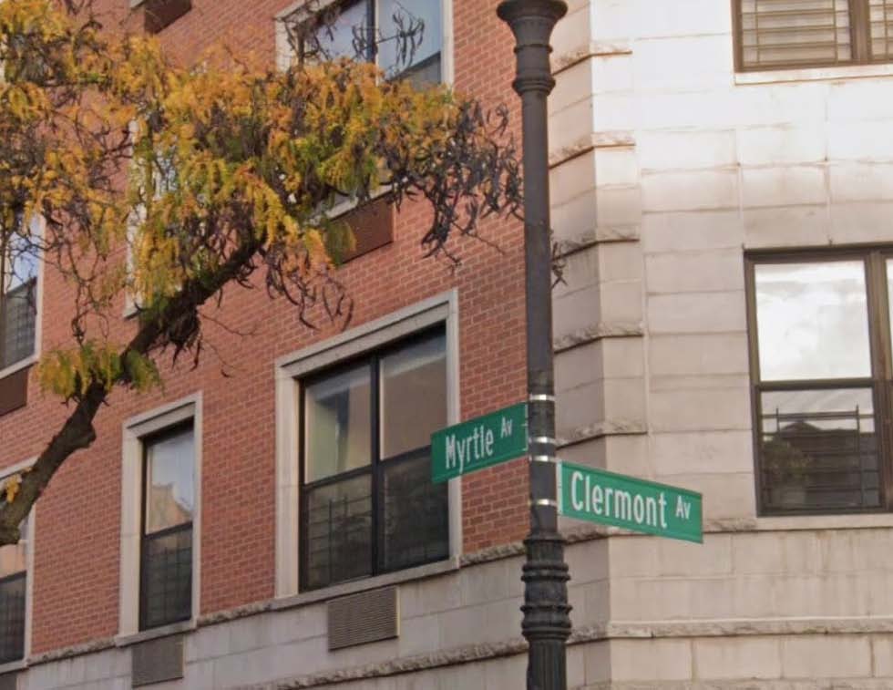 374 Myrtle Ave, Brooklyn, NY 11205
