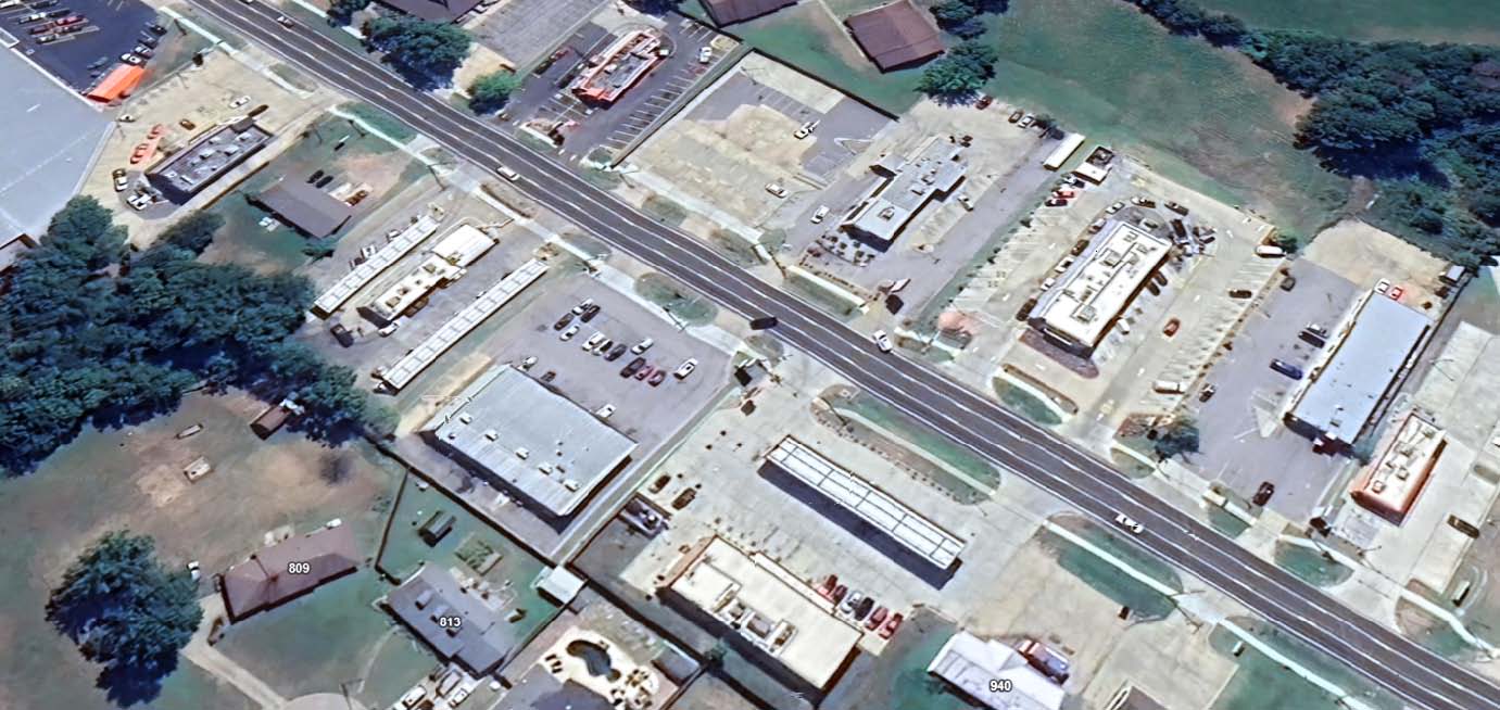 921 Center St W, Greenwood, AR 72936