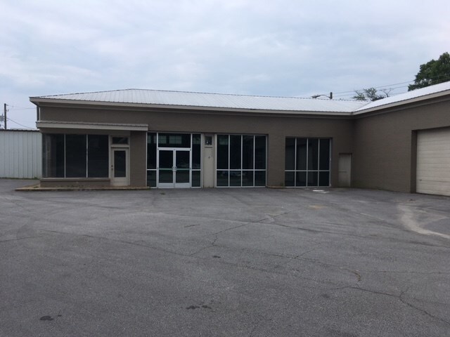 116 W Bankhead Hwy, Villa Rica, GA 30180